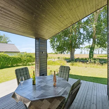 Huldrik - 100m From The Sea By Interhome