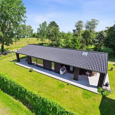 Huldrik - 100m From The Sea By Interhome